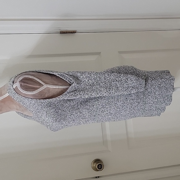 Design Lab Lord and Taylor Size M, Cold Shoulder Marled Black & Gray Sweater - Picture 2 of 11